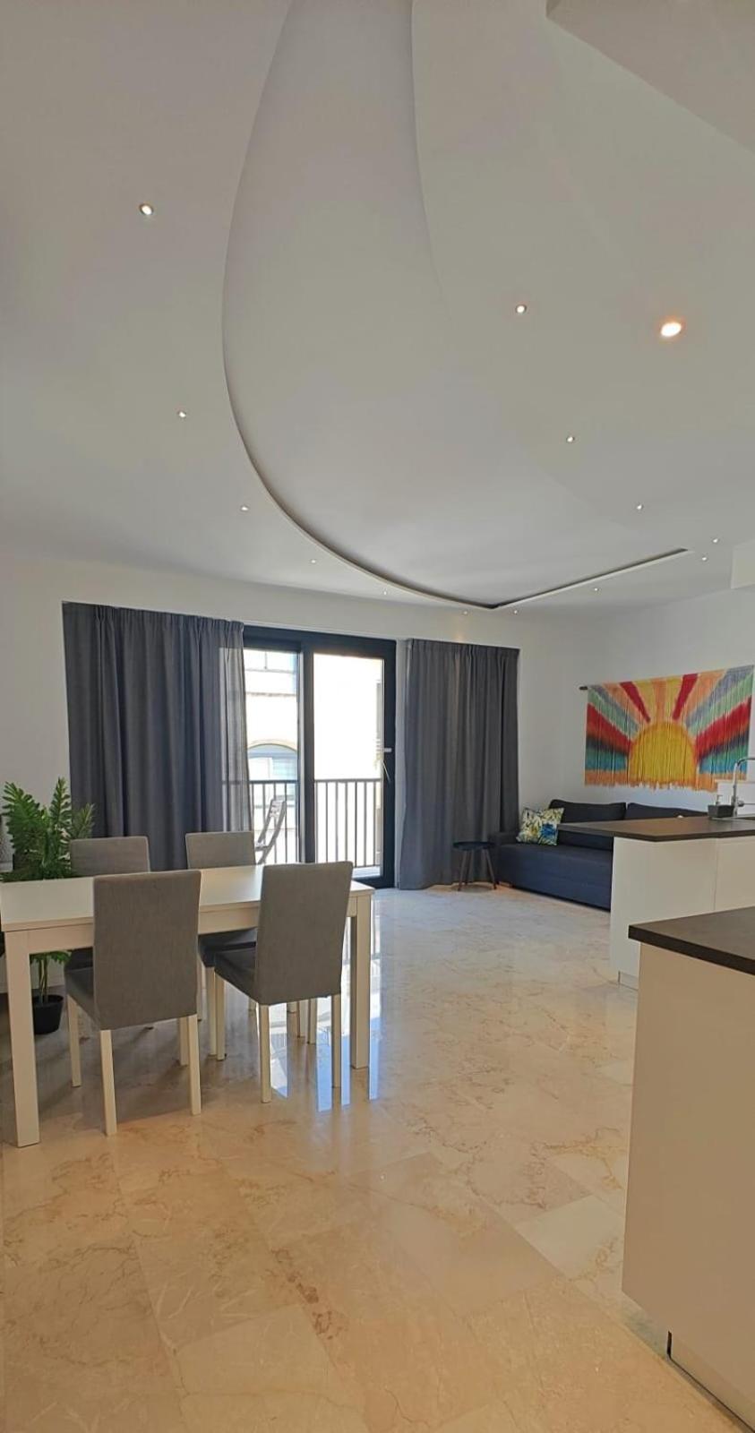Апартаменты Luxury Garden View At Spinola Bay St Julians Сент Джулианс Экстерьер фото